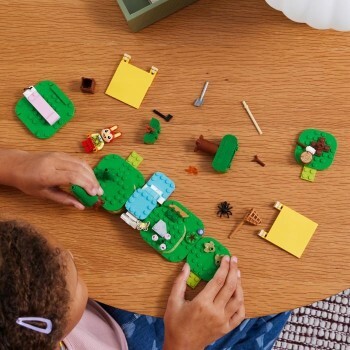 Assemblage Activité plein air Clara Lego Animal Crossing Réunion