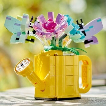 Photo Fleurs dans l'arrosoir lego Creator Réunion