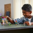 Photo enfant avec L'attaque du dévoreur Lego Minecraft Réunion
